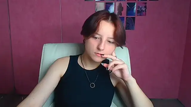 Dilara Kiss  online show from 22, 7, 2026