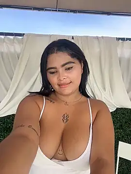 HoneyBunXXX online show from 30, 6, 2026
