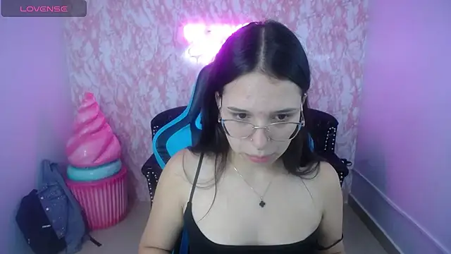 Lia Rose ch online show from 11, 7, 2026