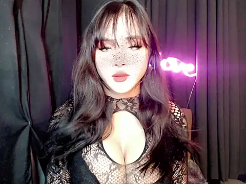 Snapshot of ExpensiveTiffanyxx chatting on 16, 7, 2026 ExpensiveTiffanyxx online show from 16, 7, 2026