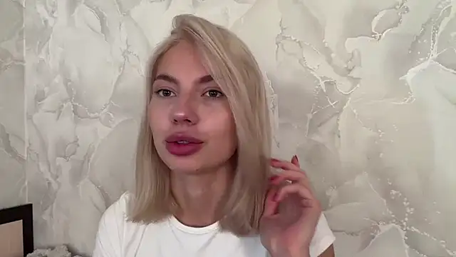 SweetBerryes online show from 25, 6, 2026