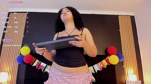 lunadoll18 online show from 8, 7, 2026