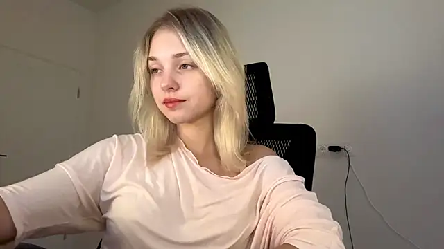 EveryoneEve online show from 25, 7, 2026