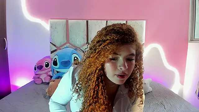 Snapshot of Kiara_velez chatting on 9, 7, 2026 Kiara velez online show from 9, 7, 2026