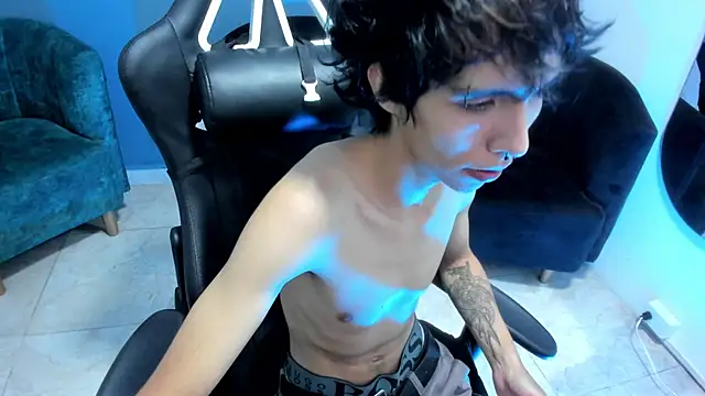 justin twink20 online show from 2, 7, 2026