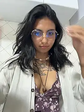 Velvet Mysstic online show from 25, 6, 2026