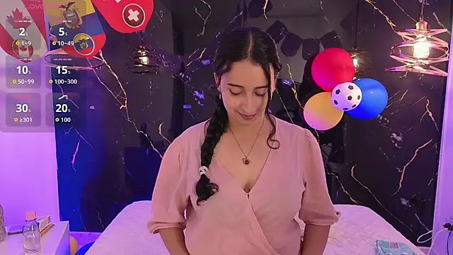 Snapshot of ZoeBlissX chatting on 8, 7, 2026 ZoeBlissX online show from 8, 7, 2026
