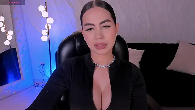 SabrinaMontclair online show from 7, 7, 2026