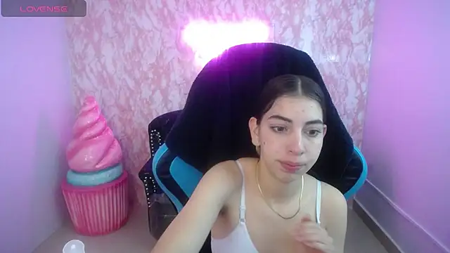 KiaraStar ch online show from 8, 7, 2026
