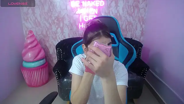 KiaraStar ch online show from 9, 7, 2026