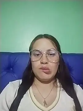 Snapshot of Emma-Stt chatting on 17, 6, 2026 Emma-Stt online show from 17, 6, 2026