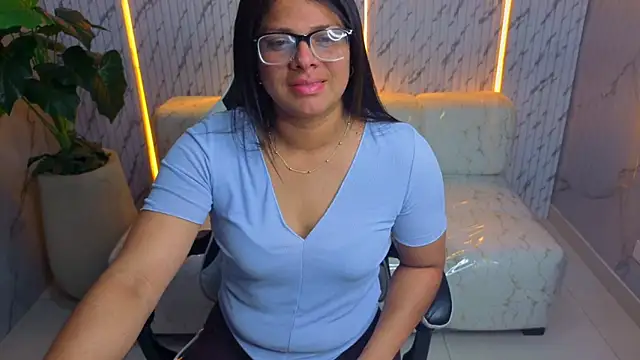 Snapshot of sarah_bay_tx chatting on 17, 6, 2026 sarah bay tx online show from 17, 6, 2026