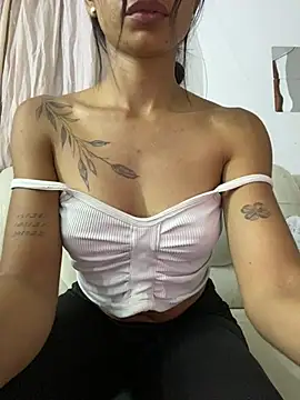 DannaSweet7 online show from 24, 6, 2026