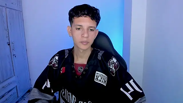 tylerrnova online show from 2, 7, 2026