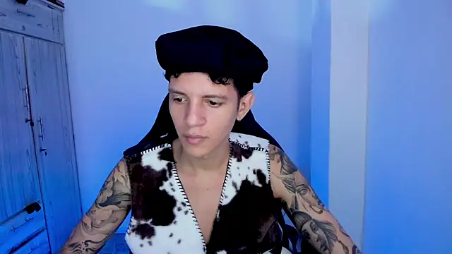 tylerrnova online show from 25, 7, 2026