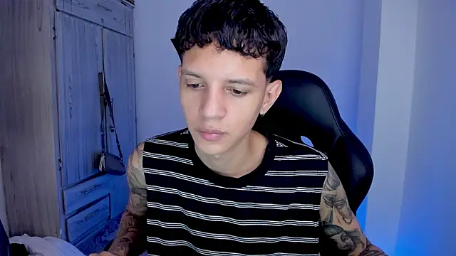 tylerrnova online show from 3, 8, 2026