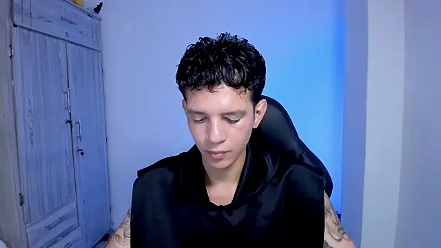 tylerrnova online show from 20, 6, 2026