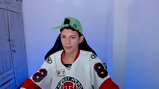 tylerrnova online show from 16, 7, 2026