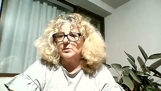 NoraMelow online show from 2, 8, 2026