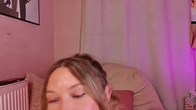 Snapshot of princessrubesx chatting on 26, 6, 2026 princessrubesx online show from 26, 6, 2026