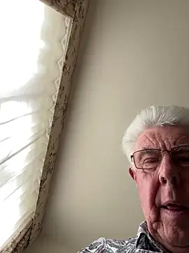 Snapshot of Charlei80 chatting on 18, 6, 2026 Charlei80 online show from 18, 6, 2026