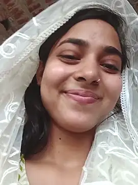 Snapshot of Simran_143 chatting on 17, 6, 2026 Simran 143 online show from 17, 6, 2026