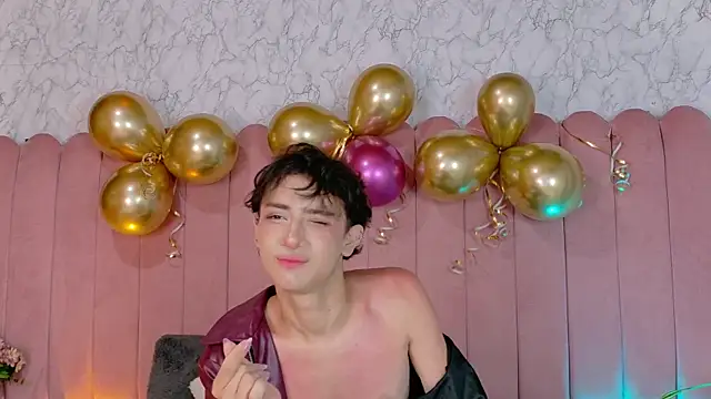 Snapshot of Leo_Williamss chatting on 28, 7, 2026 Leo Williamss online show from 28, 7, 2026