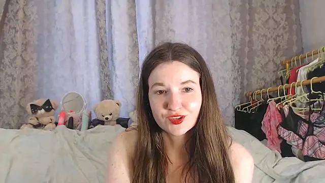 ChloeBrooklyn online show from 19, 6, 2026