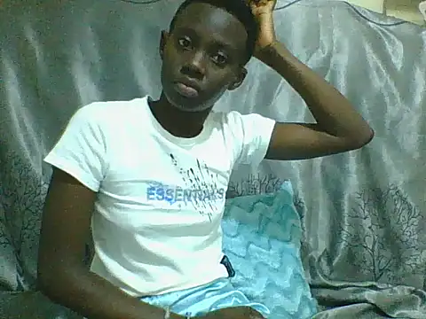 Snapshot of Tish_Leylah chatting on 24, 6, 2026 Tish Leylah online show from 24, 6, 2026