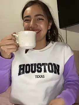Julia valentina online show from 10, 7, 2026