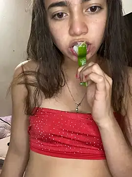 Julia valentina online show from 25, 6, 2026