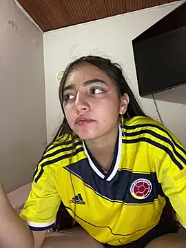 Julia valentina online show from 8, 7, 2026