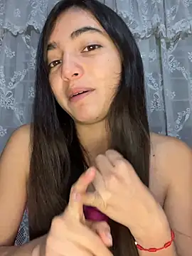 Julia valentina online show from 8, 8, 2026