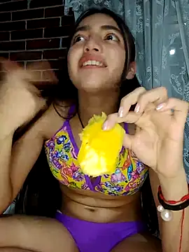 Julia valentina online show from 30, 7, 2026