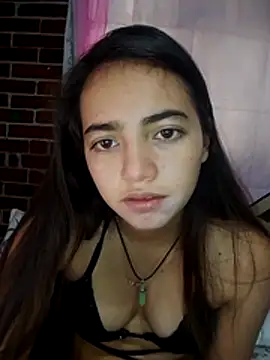 Julia valentina online show from 28, 7, 2026