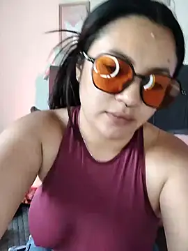 samm curvy online show from 25, 7, 2026