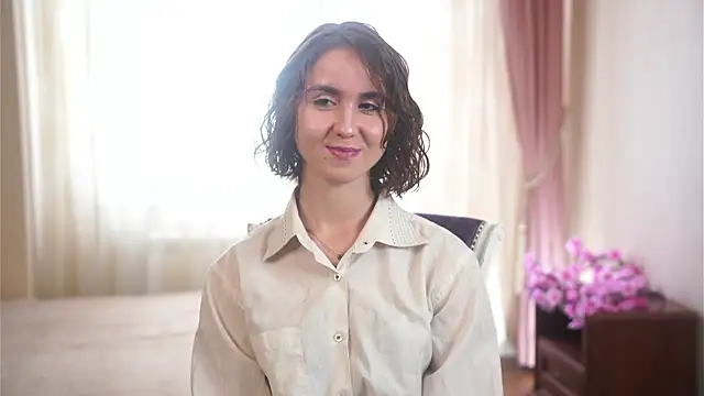 LucreciaLaforrest online show from 24, 6, 2026