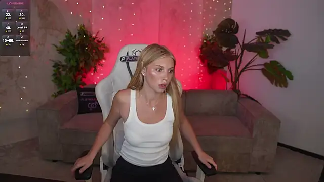 Snapshot of MissStella054 chatting on 20, 7, 2026 MissStella054 online show from 20, 7, 2026