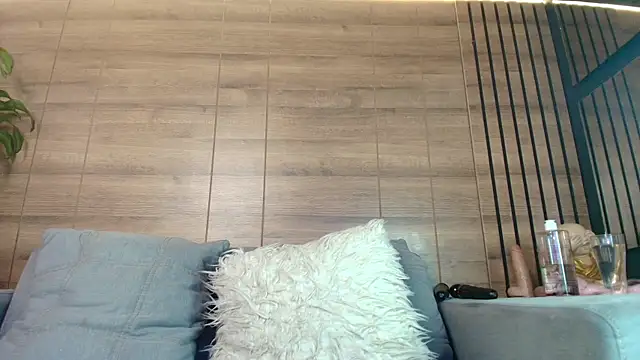 alys molly 11 online show from 31, 7, 2026