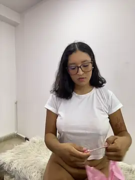 Julieta Vegaax online show from 12, 7, 2026