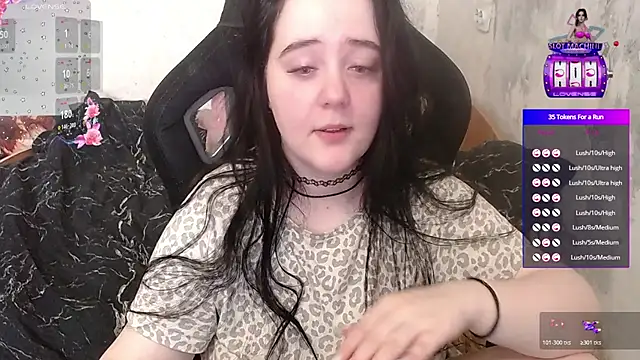 Snapshot of your_8a8y chatting on 8, 7, 2026 your 8a8y online show from 8, 7, 2026