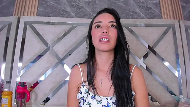 Violeta Harlow online show from 4, 8, 2026
