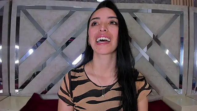 Violeta Harlow online show from 9, 7, 2026