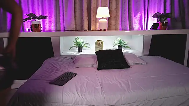 Snapshot of Alittlepieceofheaven chatting on 14, 7, 2026 Alittlepieceofheaven online show from 14, 7, 2026