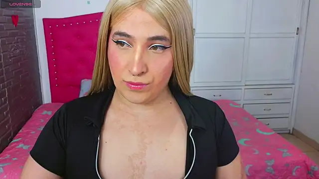 roxxy pink  online show from 2, 8, 2026