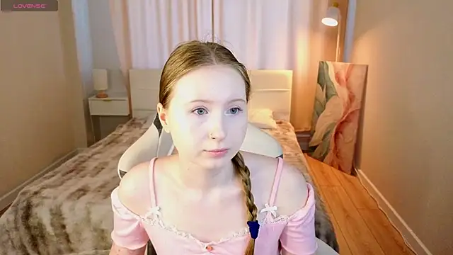 Snapshot of LiliTiny chatting on 25, 6, 2026 LiliTiny online show from 25, 6, 2026