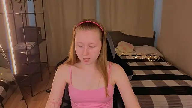 Snapshot of LiliTiny chatting on 31, 7, 2026 LiliTiny online show from 31, 7, 2026