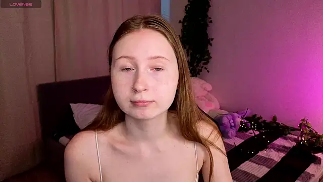 Snapshot of LiliTiny chatting on 1, 7, 2026 LiliTiny online show from 1, 7, 2026