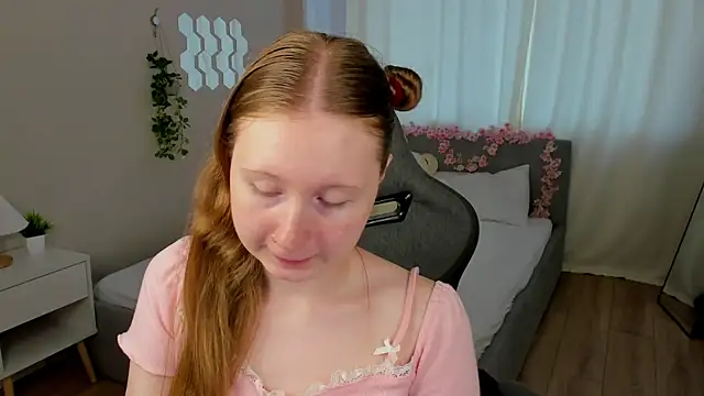 Snapshot of LiliTiny chatting on 23, 7, 2026 LiliTiny online show from 23, 7, 2026