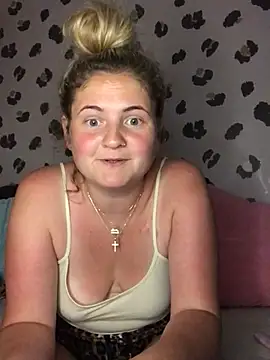 Snapshot of Juicy_BabeXo chatting on 26, 6, 2026 Juicy BabeXo online show from 26, 6, 2026